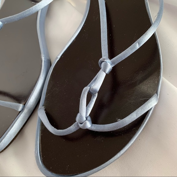 GUCCI Satin & Gold Chain Mail Sandals - Picture 4 of 10